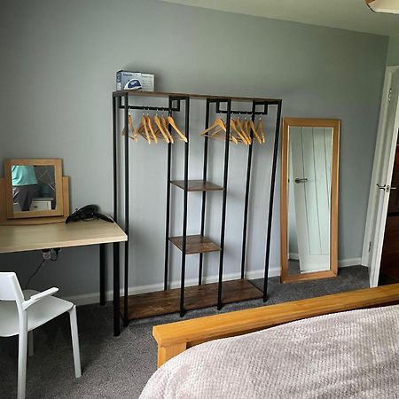 'Kodi'S Place' Well Appointed 1 Bedroom Apartment With Excellent Transport Links And Free Wi-Fi Whiteabbey Eksteriør billede