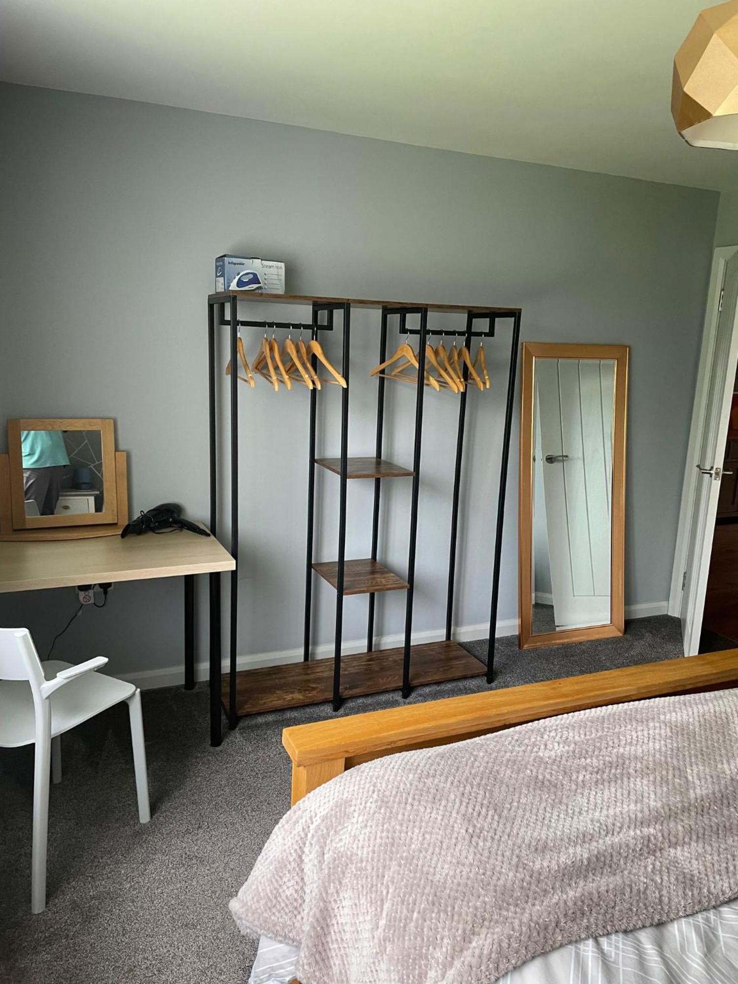 'Kodi'S Place' Well Appointed 1 Bedroom Apartment With Excellent Transport Links And Free Wi-Fi Whiteabbey Eksteriør billede